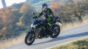 Kawasaki Z900: Smarte Evolution - Fahrtest des 2020er Modells