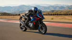 BMW M 1000 XR