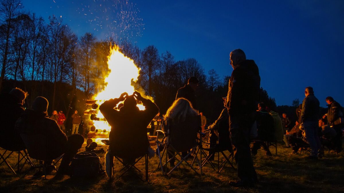 Abenteuer, Feuer & Fernweh: Tesch-Treffen in der Eifel – Bild 1