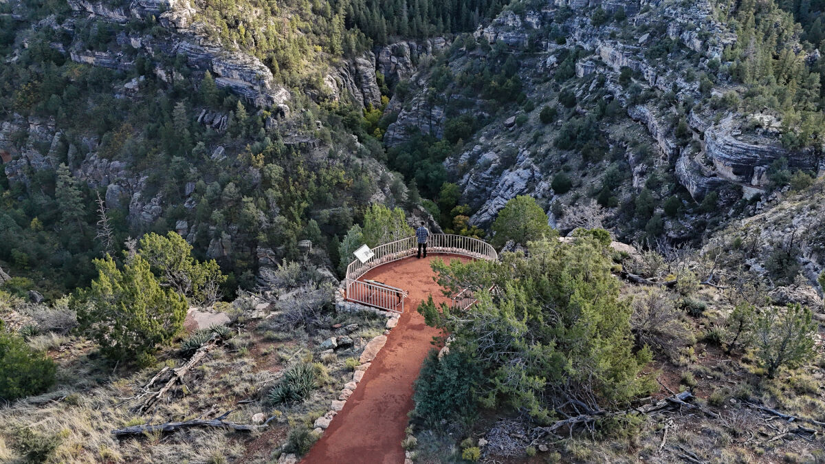 Aussichtspunkt am Walnut Canyon. Zum Glück bin ich zu Fuß weiter, sonst hätte ich diesen Ausblick verpasst