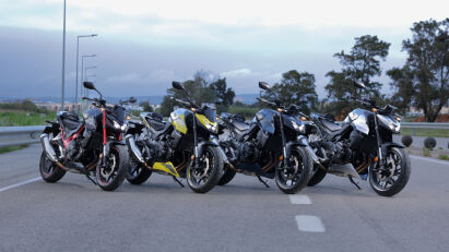 Honda CB750 Hornet mit E-Clutch – Farben