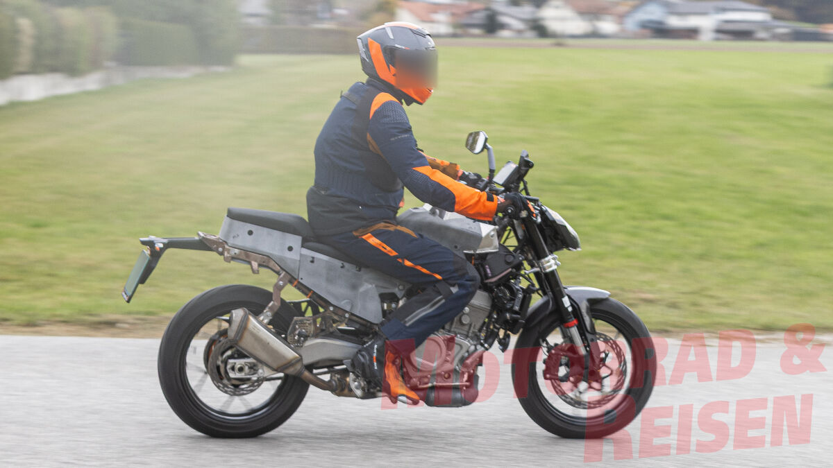 500er Naked Bike: KTM 490 Duke – Bild 3