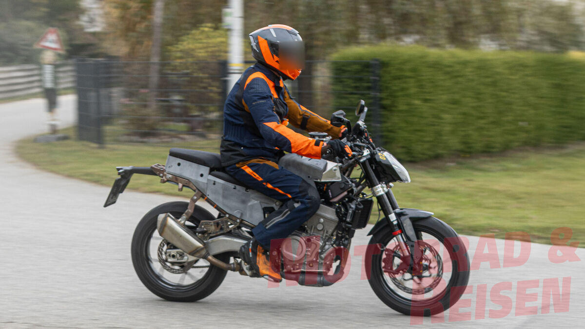500er Naked Bike: KTM 490 Duke – Bild 4