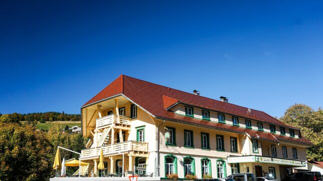 Motorradhotel - Baden-Württemberg, Schwarzwald - Grüner Baum Naturparkhotel & Schwarzwald-Restaurant