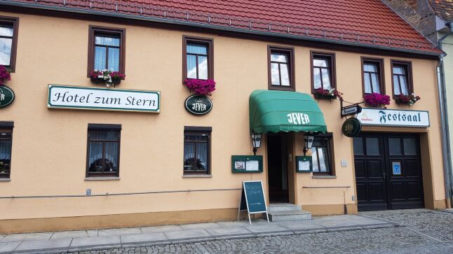 Motorradhotel - Brandenburg, Lausitz - Hotel zum Stern