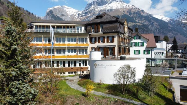Motorradhotel - Schweizer Alpen - Hotel St. Josefshaus