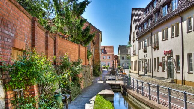 Motorradhotel - Mecklenburg-Vorpommern, Mecklenburgische Seenplatte - Hotel am Markt Altentreptow
