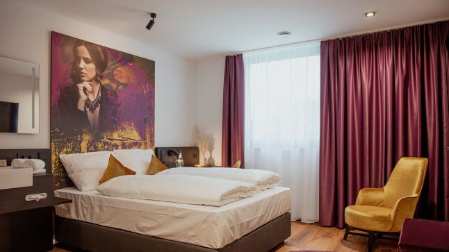 Motorradhotel - Baden-Württemberg, Schwäbische Alb, Schwarzwald - Sombea