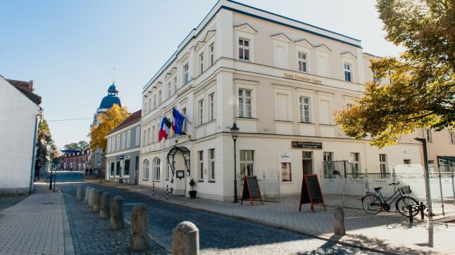Motorradhotel - Brandenburg, Prignitz - Historisches Hotel & Restaurant Deutscher Kaiser