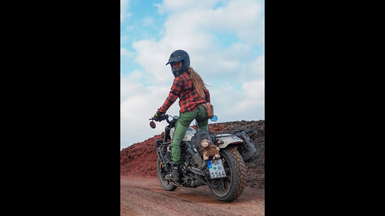Affe auf Bike in Island – Episode 1